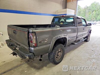 Trzecie zdjęcie samochodu z tyłu: 2001 CHEVROLET SILVERADO K2500 HEAVY DUTY VIN:1GCHK29U71E215054 - miniatura