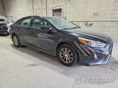 Czwarte zdjęcie samochodu z boku: 2019 HYUNDAI SONATA SE VIN:5NPE24AF4KH731854 - miniatura