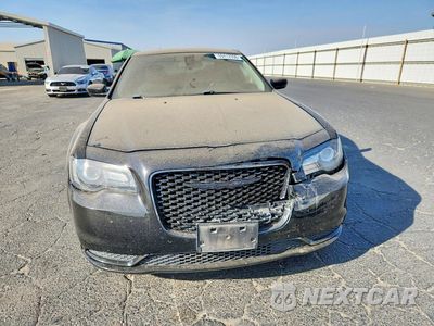 Piąte zdjęcie samochodu w środku: 2020 CHRYSLER 300 TOURING VIN:2C3CCAAGXLH212687 - miniatura