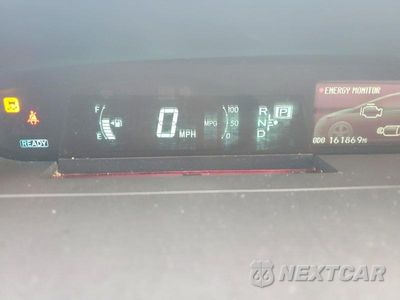 Zdjęcie 9 z 13 samochodu: 2013 TOYOTA PRIUS THREE VIN:JTDKN3DU7D1629408 - miniatura