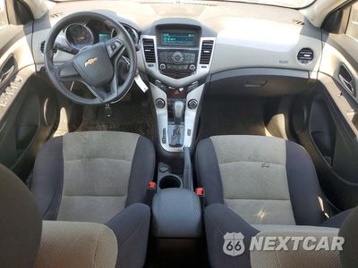 Zdjęcie 8 z 13 samochodu: 2015 CHEVROLET CRUZE LS VIN:1G1PA5SH3F7113803 - miniatura