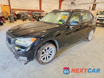 2015 BMW X1 XDRIVE28I WBAVL1C52FVY35696 - główne zdjęcie licytacji z USA - miniatura