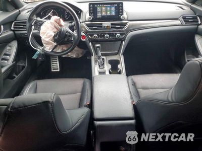Zdjęcie 8 z 12 samochodu: 2018 HONDA ACCORD SPORT VIN:1HGCV1F35JA158840 - miniatura