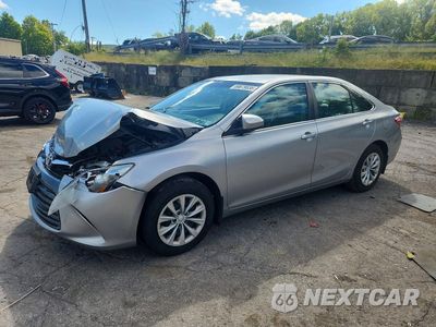 2015 TOYOTA CAMRY LE 4T4BF1FK3FR496792 - główne zdjęcie licytacji z USA - miniatura