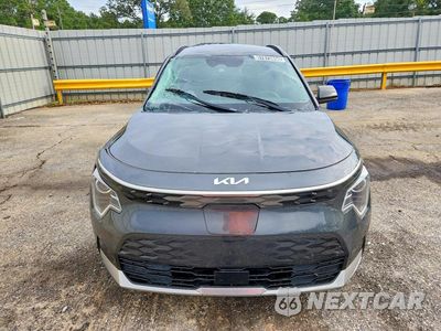 Piąte zdjęcie samochodu w środku: 2024 KIA NIRO WIND VIN:KNDCR3L16R5094359 - miniatura