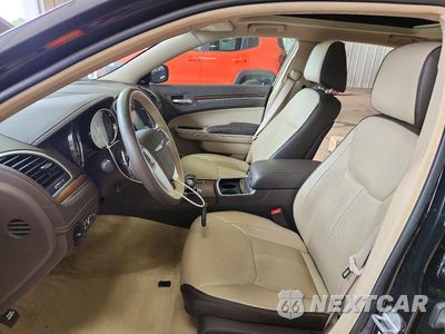 Zdjęcie 7 z 12 samochodu: 2013 CHRYSLER 300C LUXURY VIN:2C3CCASGXDH529269 - miniatura