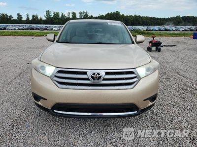 Piąte zdjęcie samochodu w środku: 2013 TOYOTA HIGHLANDER BASE VIN:5TDZA3EHXDS038827 - miniatura