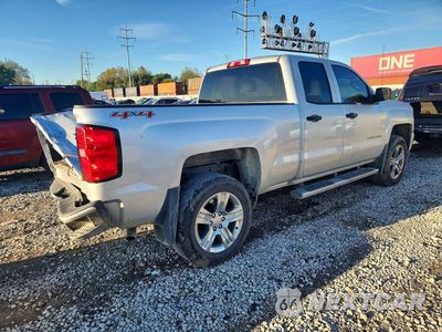 Trzecie zdjęcie samochodu z tyłu: 2017 CHEVROLET SILVERADO K1500 CUSTOM VIN:1GCVKPEC3HZ376484 - miniatura
