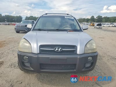 Piąte zdjęcie samochodu w środku: 2005 HYUNDAI TUCSON GLS VIN:KM8JN12D25U212616 - miniatura