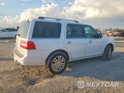 Trzecie zdjęcie samochodu z tyłu: 2011 LINCOLN NAVIGATOR VIN:5LMJJ2H50BEJ09540 - miniatura