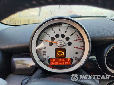 Zdjęcie 9 z 12 samochodu: 2008 MINI COOPER VIN:WMWMF33558TT62860 - miniatura