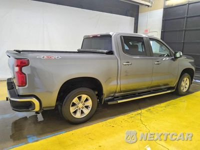 Trzecie zdjęcie samochodu z tyłu: 2021 CHEVROLET SILVERADO K1500 LT VIN:1GCUYDED4MZ404210 - miniatura