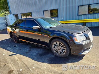 Czwarte zdjęcie samochodu z boku: 2014 CHRYSLER 300C VARVATOS VIN:2C3CCAJT9EH240447 - miniatura