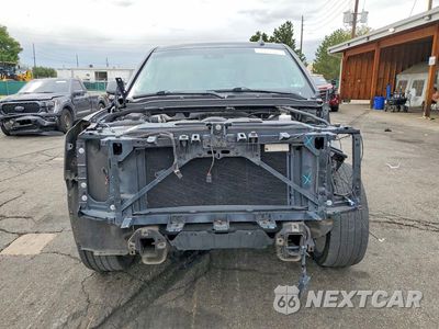 Piąte zdjęcie samochodu w środku: 2018 GMC YUKON DENALI VIN:1GKS2CKJ1JR316180 - miniatura