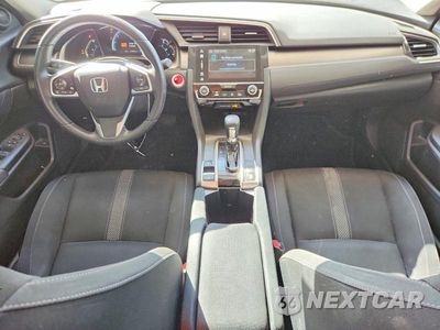Zdjęcie 8 z 12 samochodu: 2018 HONDA CIVIC EX VIN:19XFC2F73JE037148 - miniatura