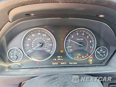 Zdjęcie 9 z 12 samochodu: 2016 BMW 328 XI SULEV VIN:WBA8E3G55GNU00590 - miniatura