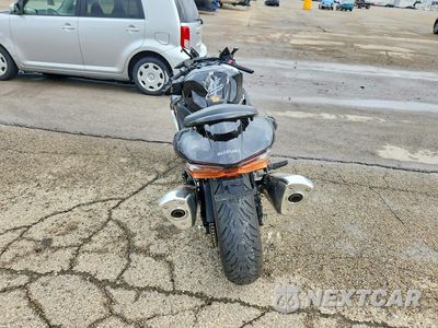 Czwarte zdjęcie samochodu z boku: 2022 SUZUKI GSX1300 RR VIN:JS1EJ11B8N7102342 - miniatura