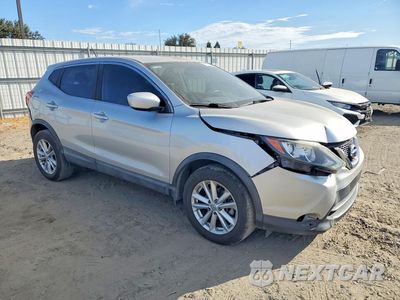 Czwarte zdjęcie samochodu z boku: 2017 NISSAN ROGUE SPORT S VIN:JN1BJ1CP1HW034299 - miniatura