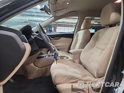 Zdjęcie 7 z 13 samochodu: 2016 NISSAN ROGUE S VIN:KNMAT2MV7GP646165 - miniatura