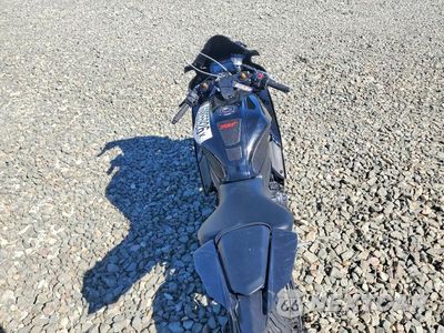 Zdjęcie 6 z 10 samochodu: 2022 YAMAHA YZFR7 VIN:JYARM38Y6NA001304 - miniatura