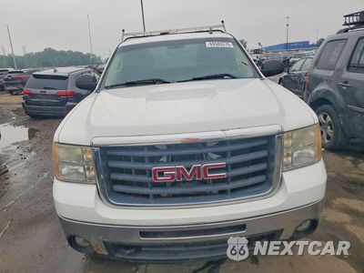 Piąte zdjęcie samochodu w środku: 2007 GMC SIERRA K2500 HEAVY DUTY VIN:1GTHK24KX7E602356 - miniatura