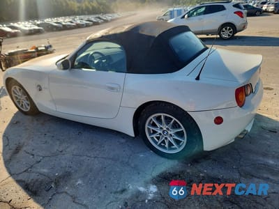 Drugie zdjęcie samochodu z przodu: 2005 BMW Z4 2.5 VIN:4USBT33545LS54965 - miniatura