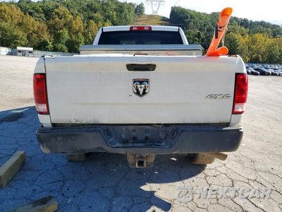 Zdjęcie 6 z 13 samochodu: 2016 RAM 2500 ST VIN:3C6UR5CJ2GG347819 - miniatura