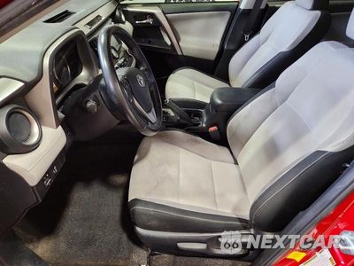 Zdjęcie 7 z 13 samochodu: 2016 TOYOTA RAV4 XLE VIN:JTMWFREV8GJ073350 - miniatura