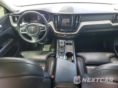 Zdjęcie 8 z 13 samochodu: 2022 VOLVO XC60 B5 INSCRIPTION VIN:YV4L12DL9N1960670 - miniatura