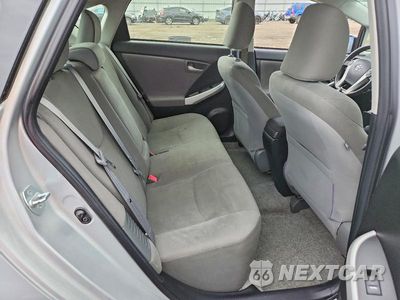 Zdjęcie 10 z 12 samochodu: 2013 TOYOTA PRIUS THREE VIN:JTDKN3DU2D5582846 - miniatura