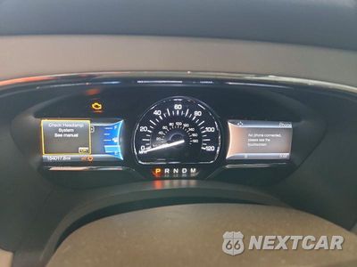 Zdjęcie 9 z 14 samochodu: 2016 LINCOLN NAVIGATOR SELECT VIN:5LMJJ2HT1GEL01085 - miniatura