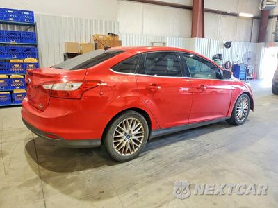 Trzecie zdjęcie samochodu z tyłu: 2012 FORD FOCUS SEL VIN:1FAHP3H28CL367114 - miniatura