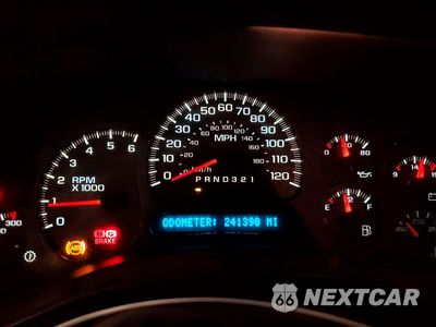 Zdjęcie 9 z 12 samochodu: 2006 CHEVROLET SILVERADO K2500 HEAVY DUTY VIN:1GCHK23UX6F265778 - miniatura