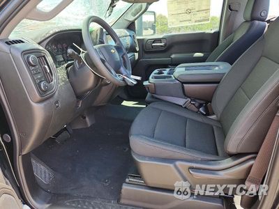Zdjęcie 7 z 12 samochodu: 2026 CHEVROLET SILVERADO K1500 VIN:3GCNKAEK6TG329706 - miniatura