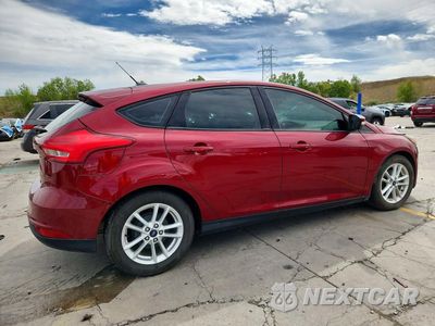 Trzecie zdjęcie samochodu z tyłu: 2016 FORD FOCUS SE VIN:1FADP3K24GL383629 - miniatura