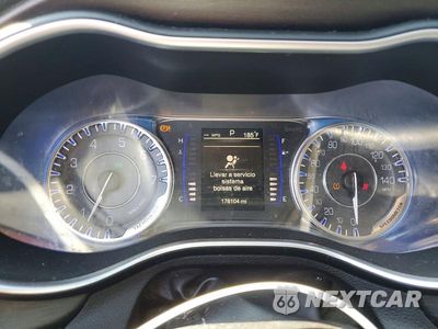 Zdjęcie 9 z 12 samochodu: 2016 CHRYSLER 200 LIMITED VIN:1C3CCCAG1GN141274 - miniatura