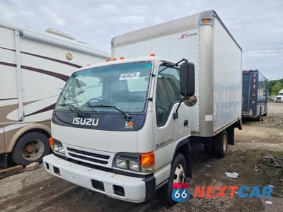2004 ISUZU NPR HD BOX TRUCK 4KLB4B1U64J802658 - główne zdjęcie licytacji z USA - miniatura
