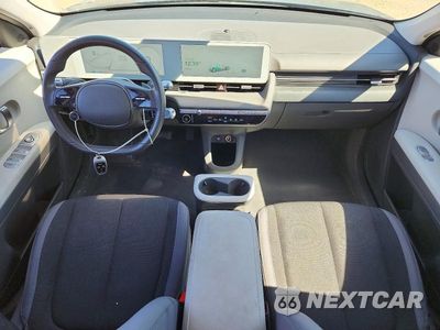 Zdjęcie 8 z 14 samochodu: 2023 HYUNDAI IONIQ 5 SE VIN:KM8KM4AE5PU166902 - miniatura
