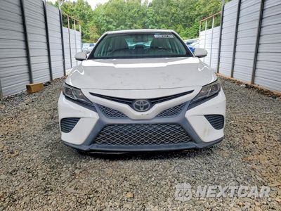 Piąte zdjęcie samochodu w środku: 2019 TOYOTA CAMRY SE VIN:4T1B11HK1KU224323 - miniatura