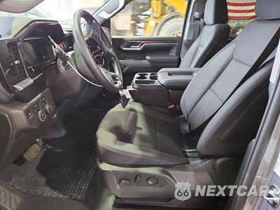 Zdjęcie 7 z 13 samochodu: 2026 CHEVROLET SILVERADO K1500 LT VIN:3GCUKDED3TG396634 - miniatura