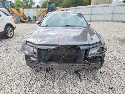 Piąte zdjęcie samochodu w środku: 2021 CHRYSLER 300 S VIN:2C3CCABG4MH528893 - miniatura
