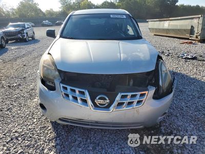 Piąte zdjęcie samochodu w środku: 2015 NISSAN ROGUE SELECT S VIN:JN8AS5MT2FW656744 - miniatura