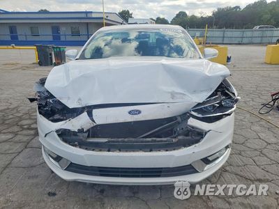 Piąte zdjęcie samochodu w środku: 2017 FORD FUSION TITANIUM HEV VIN:3FA6P0RU8HR232813 - miniatura