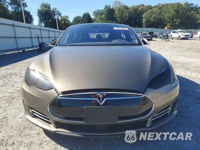 Piąte zdjęcie samochodu w środku: 2016 TESLA MODEL S VIN:5YJSA1E25GF134083 - miniatura