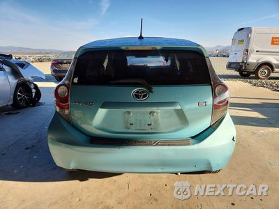 Zdjęcie 6 z 12 samochodu: 2013 TOYOTA PRIUS C THREE VIN:JTDKDTB35D1042525 - miniatura