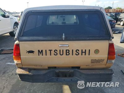 Zdjęcie 6 z 12 samochodu: 1986 MITSUBISHI MIGHTY MAX / S VIN:JA7FP24D9GP051414 - miniatura