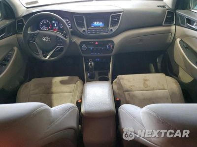 Zdjęcie 8 z 13 samochodu: 2016 HYUNDAI TUCSON SE VIN:KM8J3CA40GU175846 - miniatura