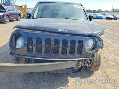 Piąte zdjęcie samochodu w środku: 2017 JEEP PATRIOT LATITUDE VIN:1C4NJRFB4HD196609 - miniatura