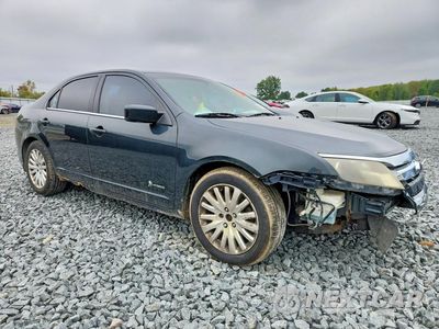 Czwarte zdjęcie samochodu z boku: 2010 FORD FUSION HYBRID VIN:3FADP0L37AR138998 - miniatura