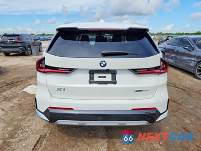 Zdjęcie 6 z 12 samochodu: 2027 BMW X1 XDRIVE28I VIN:WBX73EF00V5763160 - miniatura